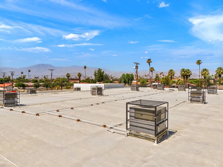 More Photos Of 45151 Oasis St, Indio Freestanding For Lease