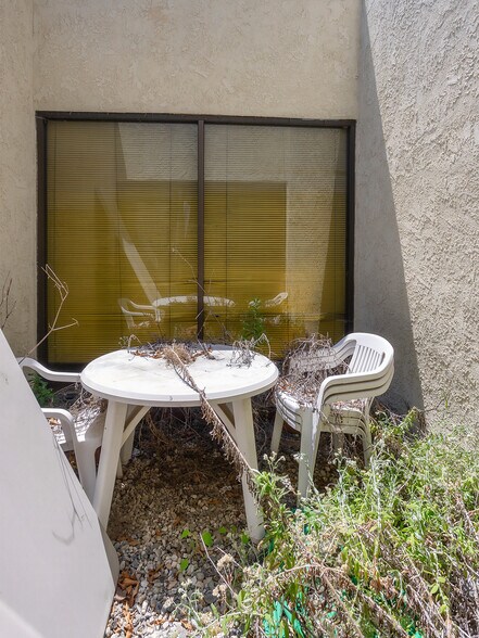 More Photos Of 4708-4710 W Magnolia Blvd., Burbank General Retail For Sale