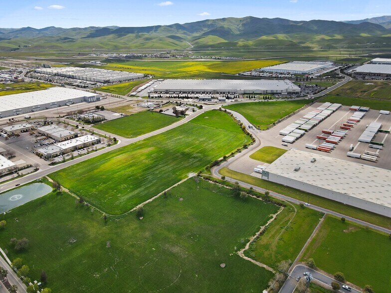 More Photos Of Keystone Pacific Parkway, Patterson Land For Sale