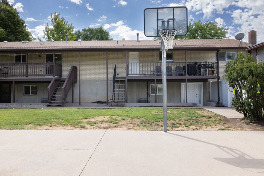 More Photos Of 270 E 5100 S, Washington Terrace Multifamily For Sale