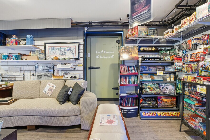 More Photos Of 119 York Rd, Warminster Township Restaurant For Sale