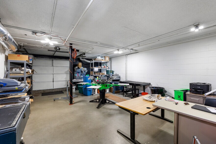 More Photos Of 417 W Santa Fe Ave, Flagstaff Flex For Sale