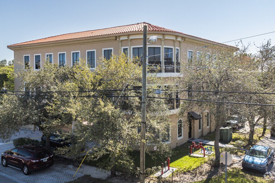 Primary Photo Of 9780 E Indigo St, Palmetto Bay Office For Lease