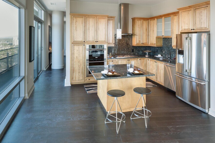 More Photos Of 2929 Weslayan St, Houston Apartments For Lease