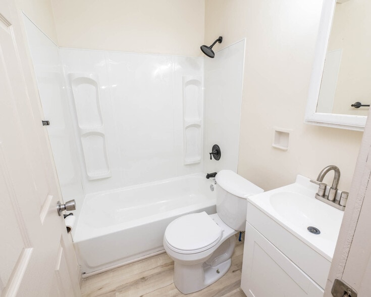 More Photos Of 128 E Bruce Ave, Dayton Multifamily For Sale