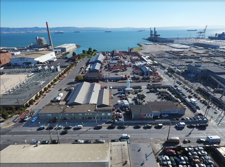 More Photos Of 1401 Illinois St, San Francisco Warehouse For Lease