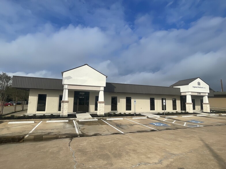 Primary Photo Of 2100 E Villa Maria Rd, Bryan Office For Lease