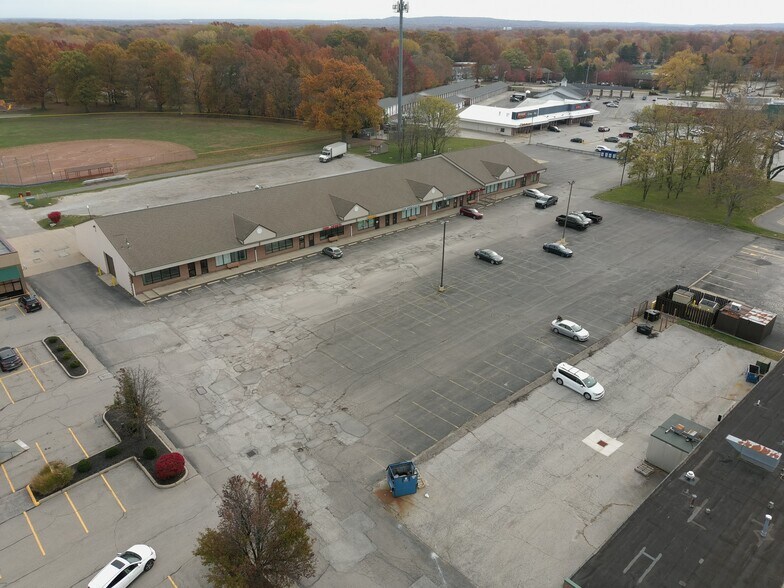 More Photos Of 5967-5983 Andrews Rd, Mentor-on-the-Lake Storefront For Sale