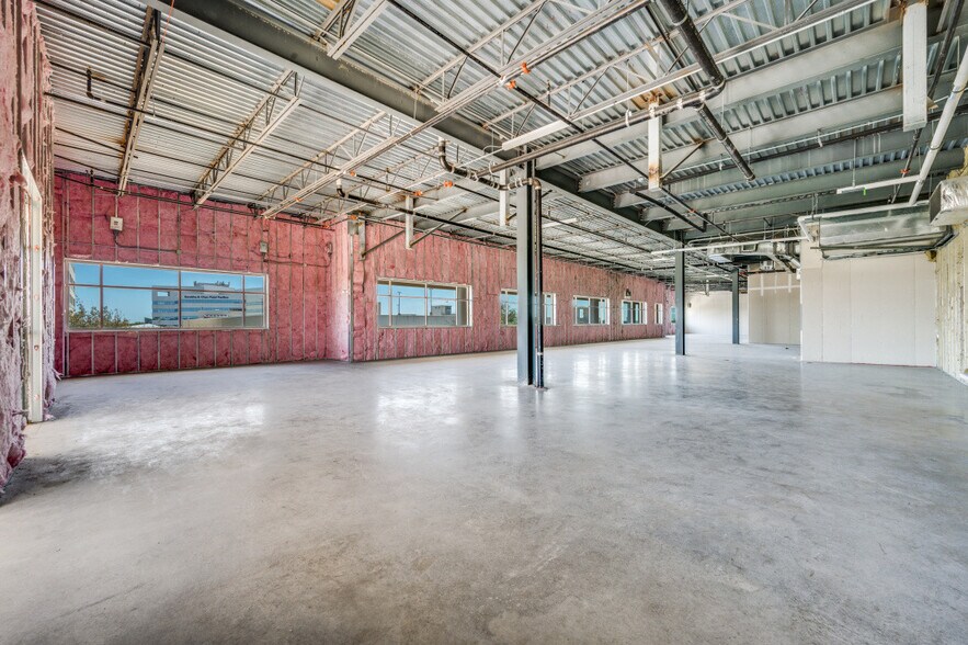 More Photos Of 2005 W Park Dr, Irving Medical For Lease