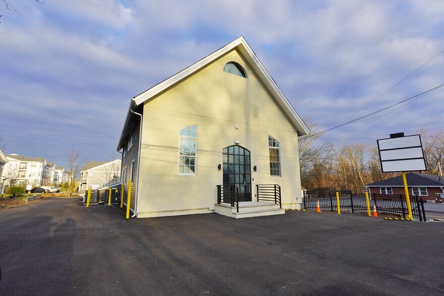 More Photos Of 457 Rt-79, Morganville Office For Lease