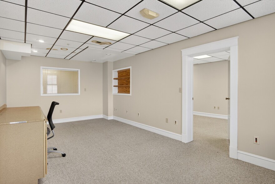 More Photos Of 104-110 S Hill Ave, South Hl, South Hill Office Residential For Sale