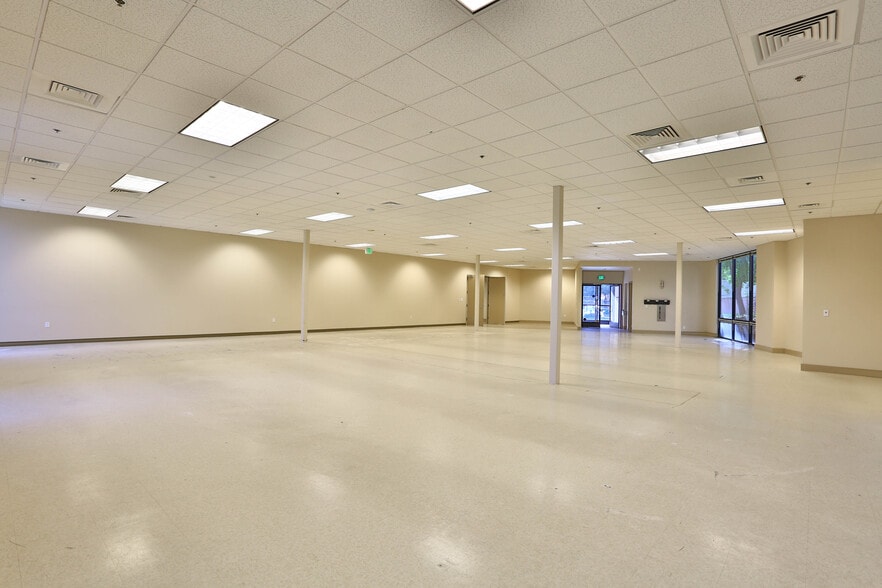 More Photos Of 3000 Lakeside Dr, Santa Clara Office For Lease