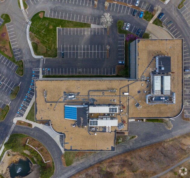 More Photos Of 200 Summit Dr, Burlington Office For Lease