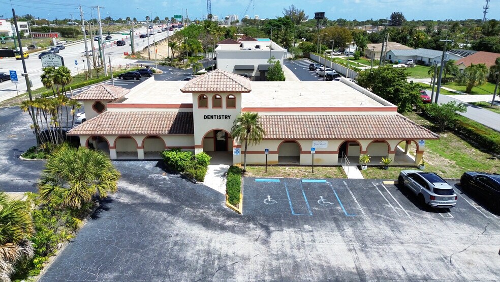 More Photos Of 650 W Boynton Beach Blvd, Boynton Beach Medical For Sale