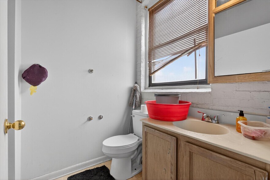 More Photos Of 22 N State St, York Multifamily For Sale