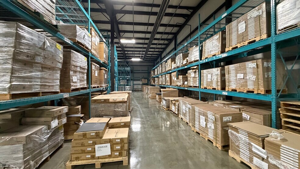 More Photos Of 5201 S 19th St, Lincoln Warehouse For Sale