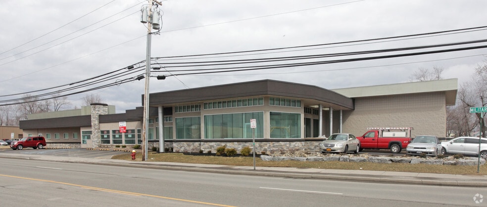 More Photos Of 1243 Military Rd, Tonawanda Warehouse For Lease