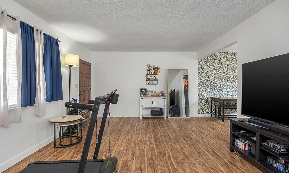 More Photos Of 2615 Rockefeller Ln, Redondo Beach Apartments For Sale