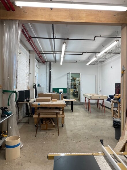More Photos Of 119 42nd St, Brooklyn Warehouse For Sale
