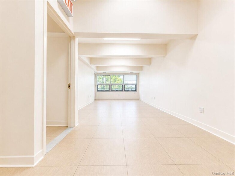 More Photos Of 61-12 220th St, Oakland Gardens Storefront Retail Office For Lease