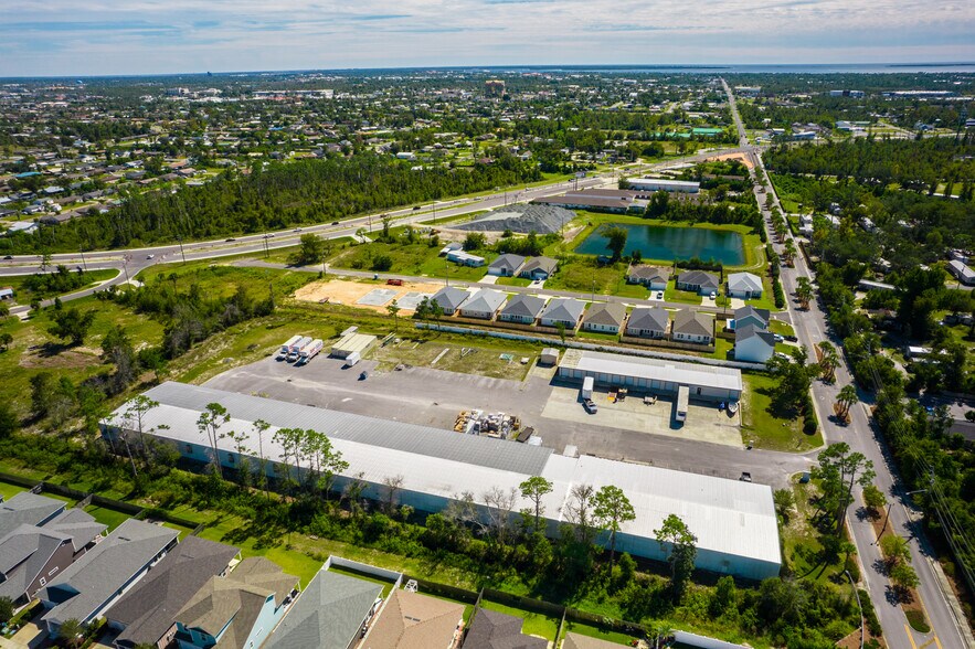 More Photos Of 3006 Lisenby Ave, Panama City Warehouse For Lease