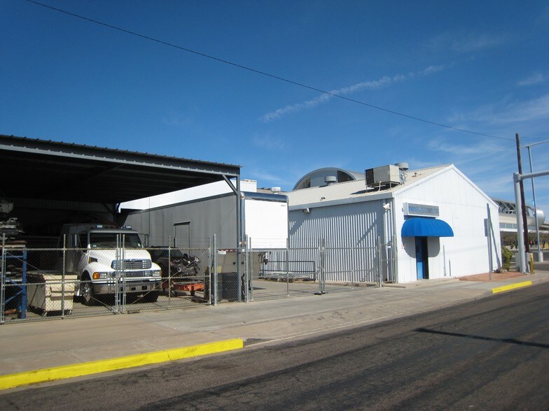 More Photos Of 4120 E Madison St, Phoenix Warehouse For Lease