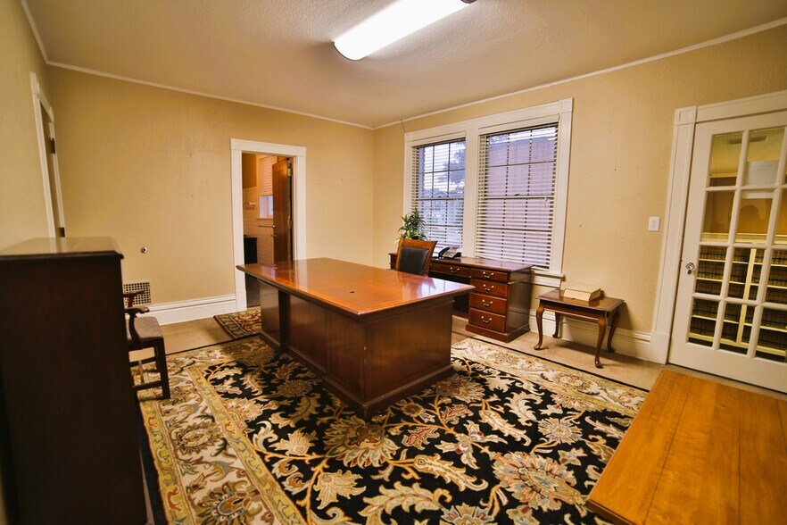 More Photos Of 108 Hillcrest St, Orlando Office For Sale