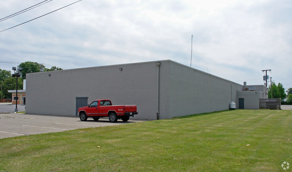 More Photos Of 5018 Williamsburg Rd, Richmond Bowling Alley For Sale