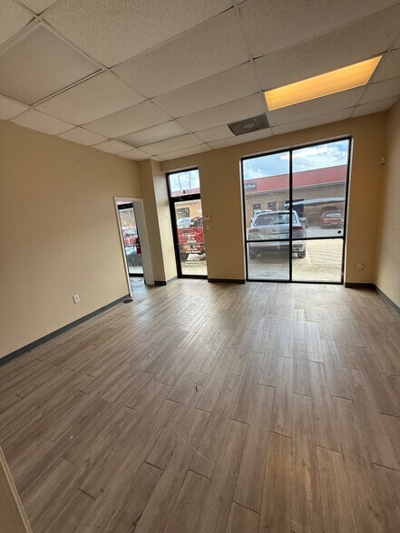 More Photos Of 10541 FM 1960 Rd W, Houston Warehouse For Lease