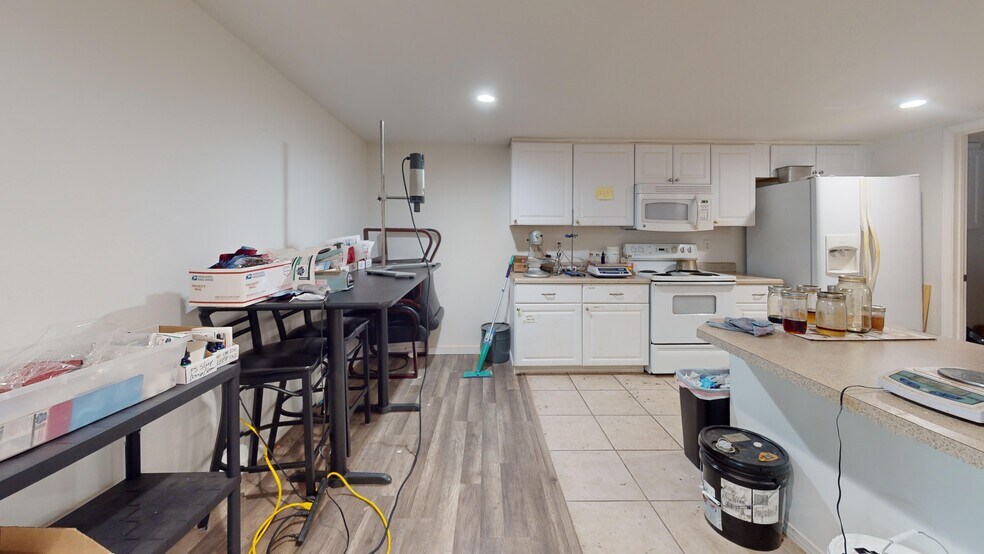 More Photos Of 516 S 1st Ave, Hillsboro Service For Lease