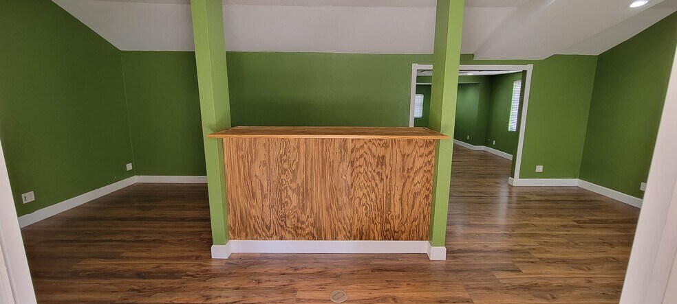 More Photos Of 1901 W Sligh Ave, Tampa Office For Sale