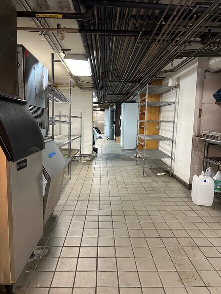More Photos Of 162 Orchard St, New York Apartments For Lease