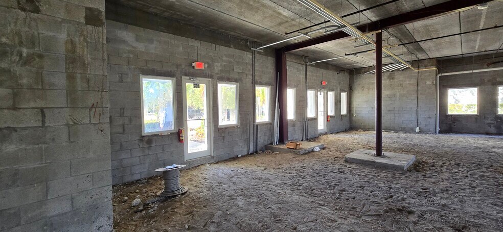 More Photos Of 8340 Sierra Meadows Blvd, Naples Healthcare For Lease