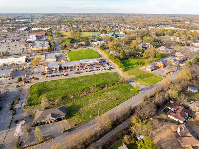 More Photos Of Macon Rd @ Country Village Dr., Cordova Land For Sale
