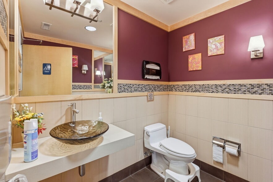 More Photos Of 225 Demeter St, Palo Alto Office Residential For Lease
