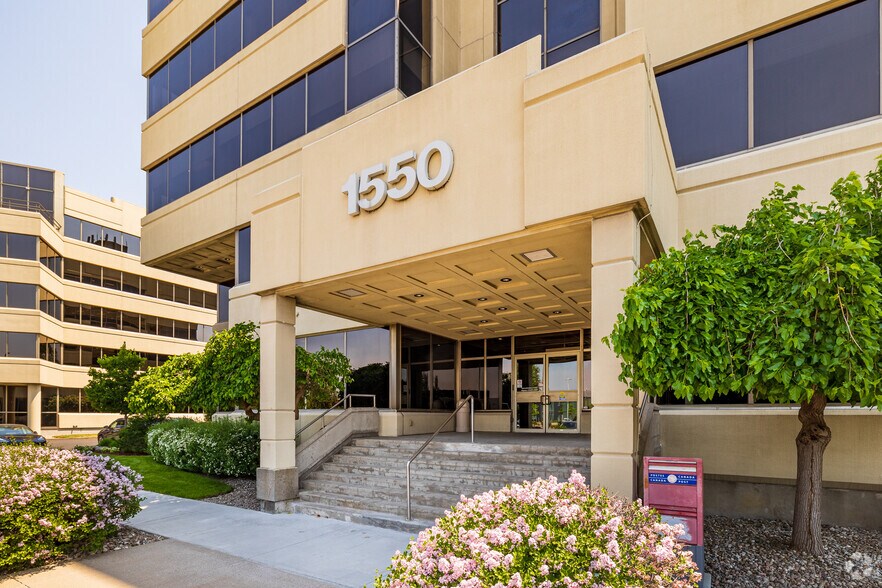 More Photos Of 1550 Rue Ampère, Boucherville Unknown For Lease