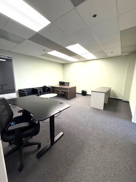 More Photos Of 150 SE 2nd Ave, Miami Office Residential For Sale