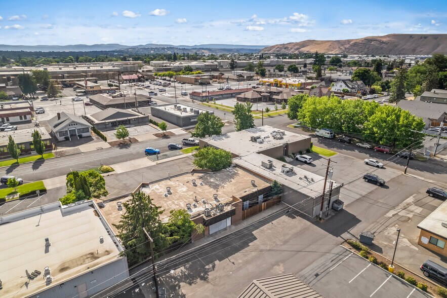 More Photos Of 411-413 N 2nd St, Yakima Office For Sale