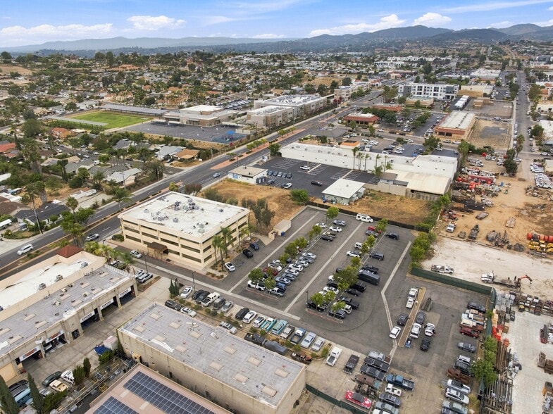 More Photos Of 365 S Rancho Santa Fe Rd, San Marcos Office For Sale