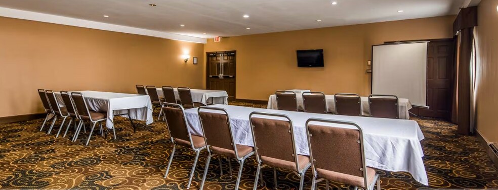 More Photos Of 50 Red Oaks Mill Rd, Poughkeepsie Hotel For Sale