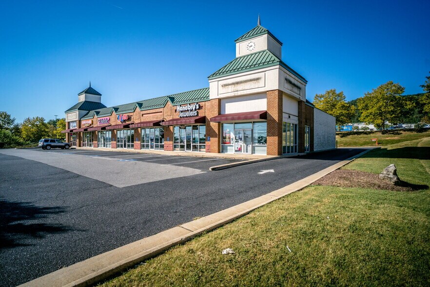 More Photos Of 1028 Richmond Ave, Staunton Unknown For Lease