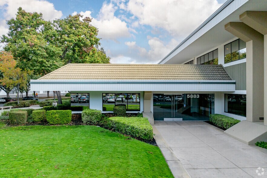 More Photos Of 5883 Rue Ferrari, San Jose Light Manufacturing For Lease