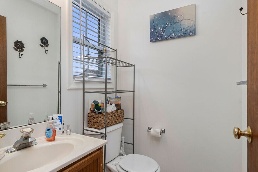 More Photos Of 2401 Mosley St, Waynesboro Apartments For Sale