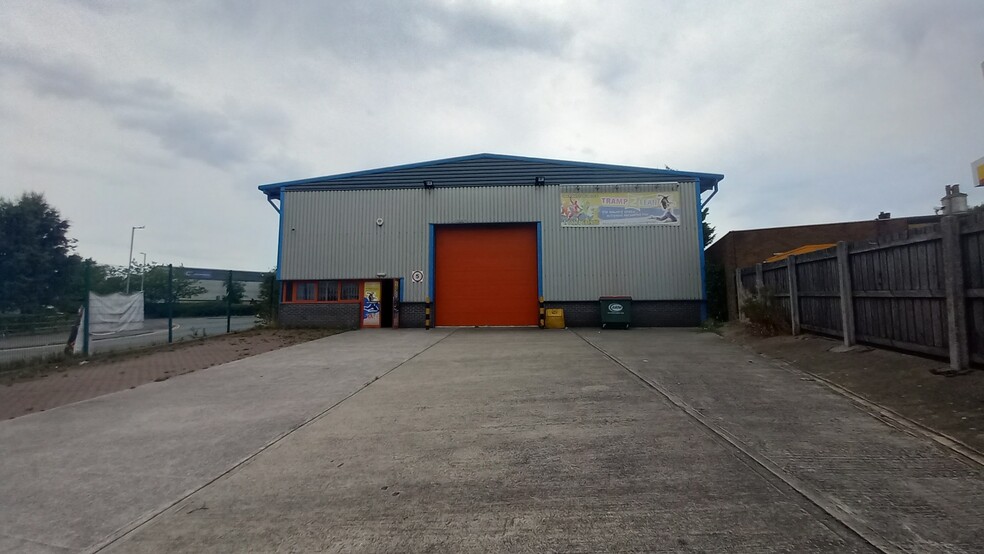 Primary Photo Of 2 Cross Ln, Bradford Industrial For Lease