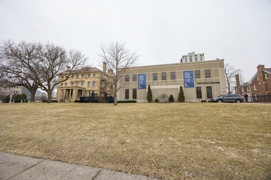 Primary Photo Of 2540 Park Ave, Minneapolis Schools For Sale