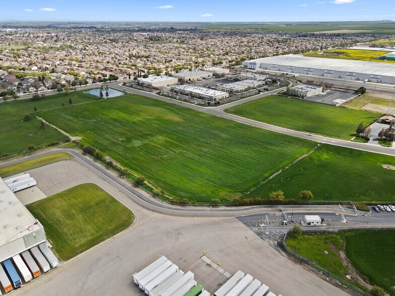 More Photos Of Keystone Pacific Parkway, Patterson Land For Sale