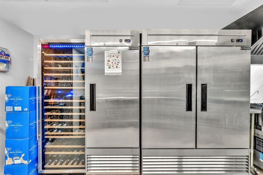 More Photos Of 5700 Biscayne Blvd, Miami Apartments For Sale