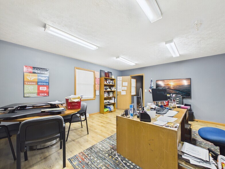 More Photos Of 414 Martin St, Greenville Office For Sale