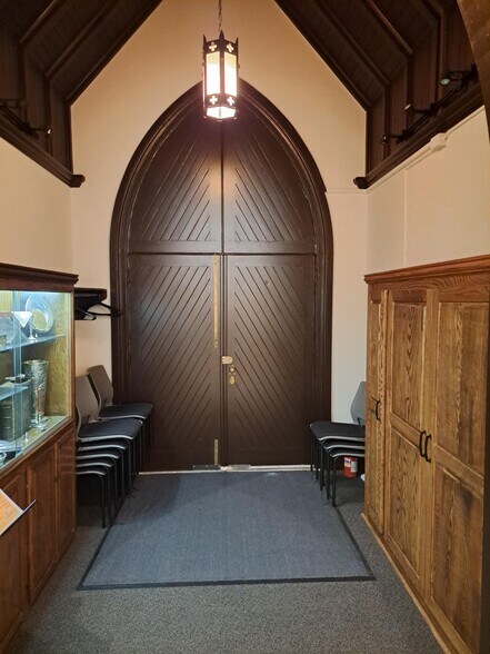 More Photos Of 116 Ashland Rd, Cockeysville Religious Facility For Lease