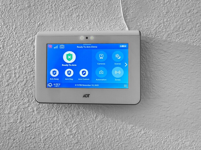 More Photos Of 2102 E 14th St, Des Moines General Retail For Sale